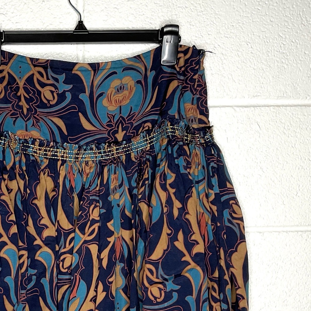 < Nicole Miller Floral Print Mini Skirt Size 12 > - Picture 4 of 4